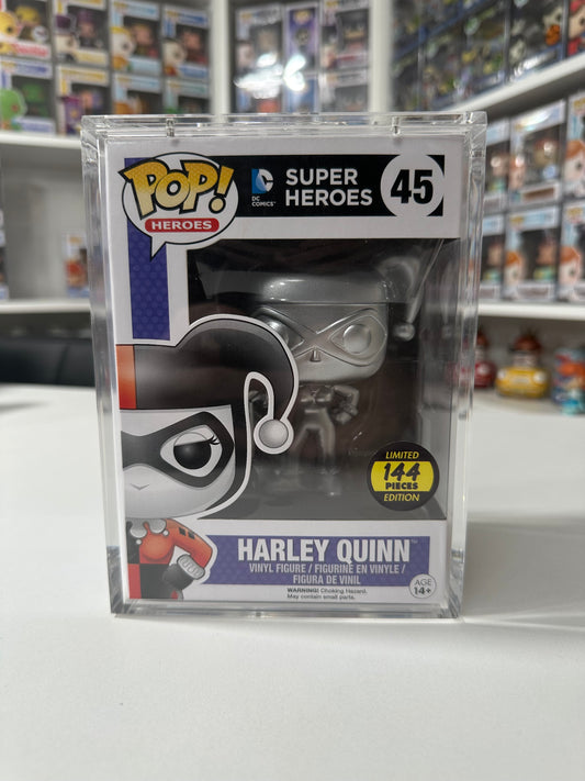 DC Harley Quinn Silver LE 144 HT Employee gift